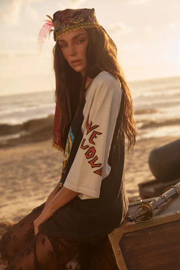 Stay Wild Raglan Tee - Black | Sabbi - Image 3